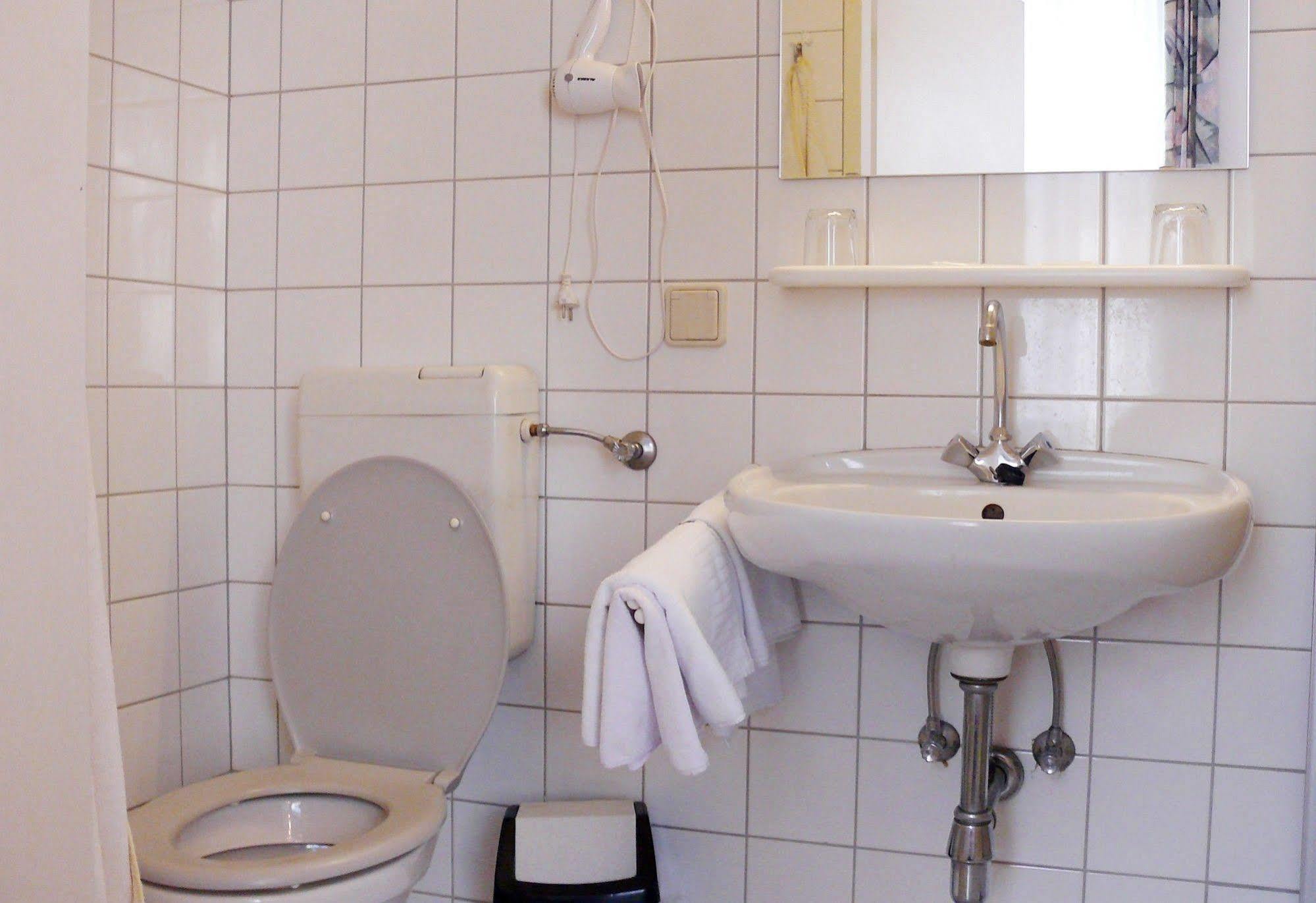 Riess City Rooms - Self Check-In Vienne Extérieur photo